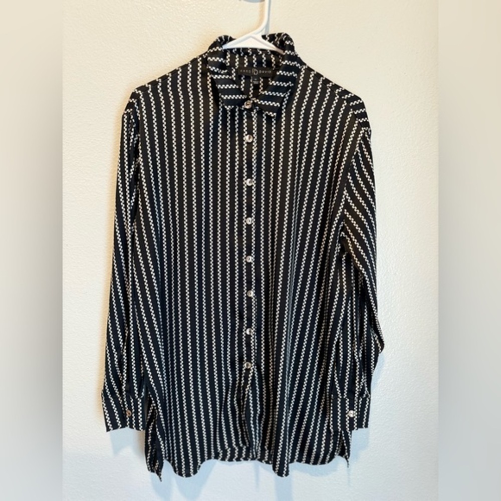 Fred David Satin Button-Down Top – Black & White – Size Medium